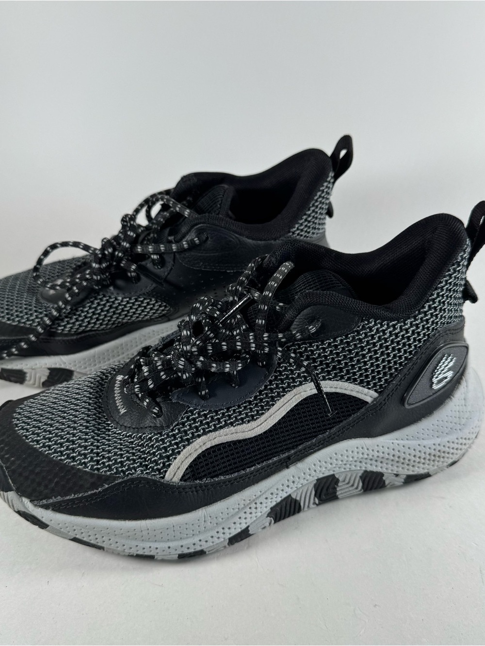 Under Armour Steph Curry 3Z Basketball Shoes Mens 7 Womens 8.5 Black Grey